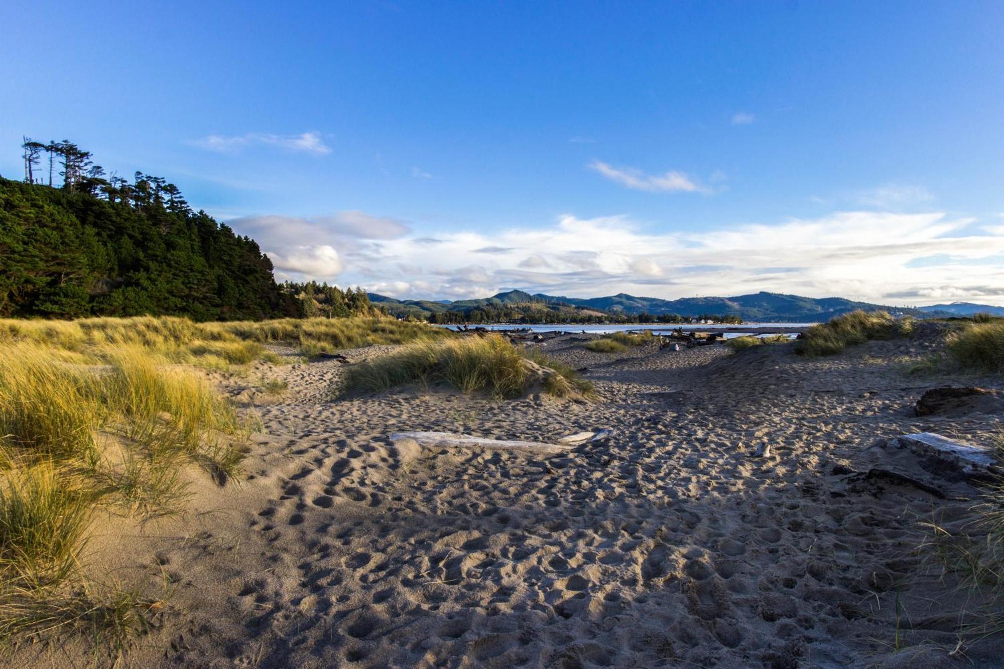 Apartmán Waters Edge Salishan Beach Pokoj fotografie